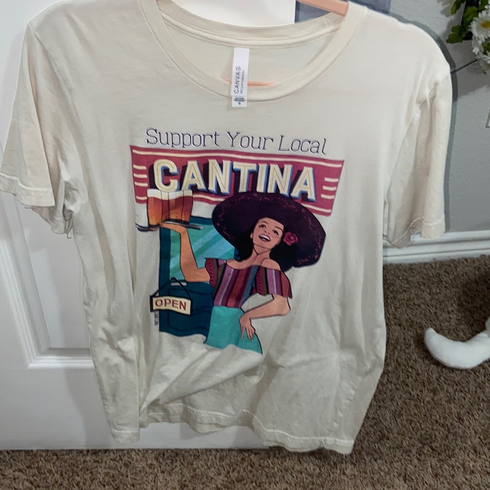 Graphic tee